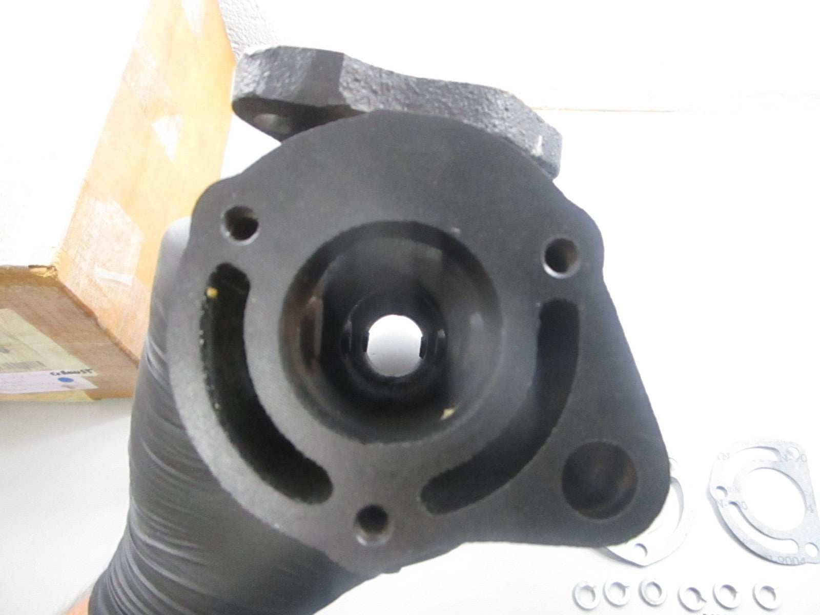 NEW OMC-1-979759 Replaces: 979759 Barr V6 Log Exhaust Manifold 0810