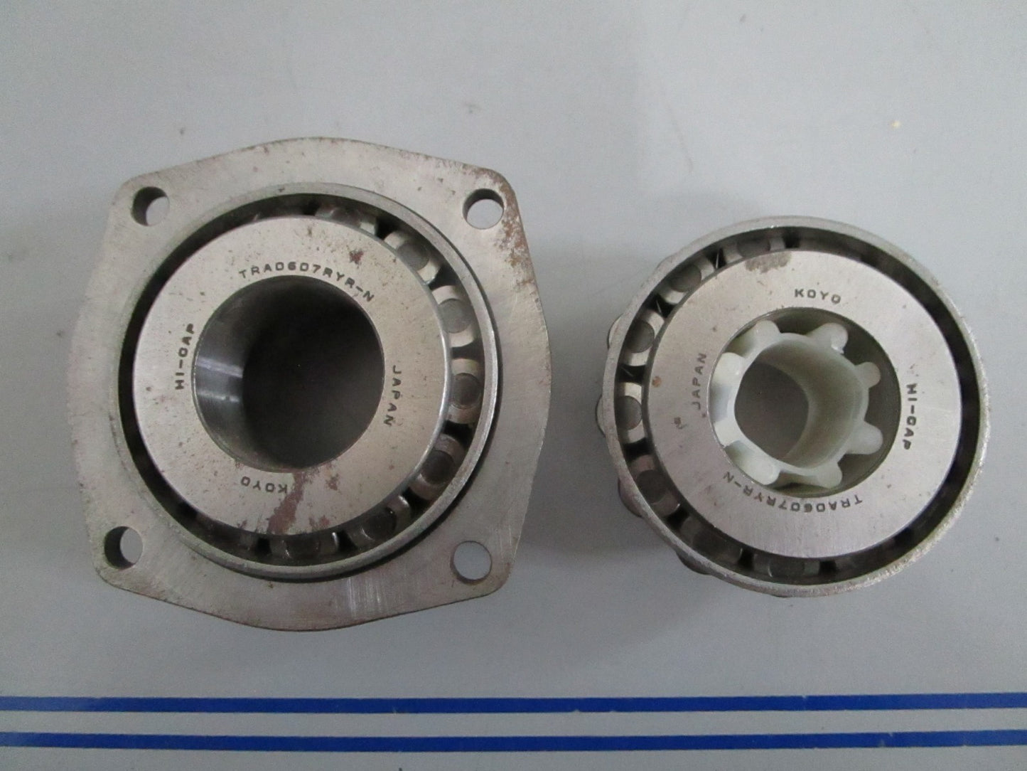 NEW OEM TRA0607RYR-N Koyo Tapered Roller Bearing 0820