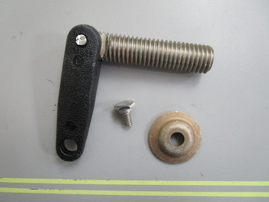 *NEW OEM* 0820 OMC Johnson Evinrude Clamp & Screw 391421 0391421
