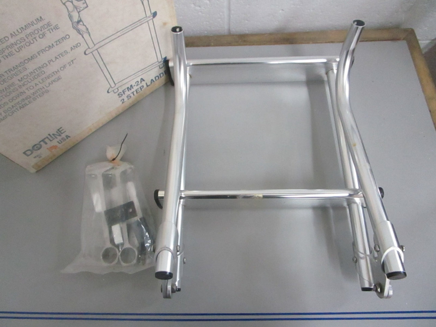*NEW OEM* 0820 Dotline 2-Step Folding Transom Ladder SFM-2A