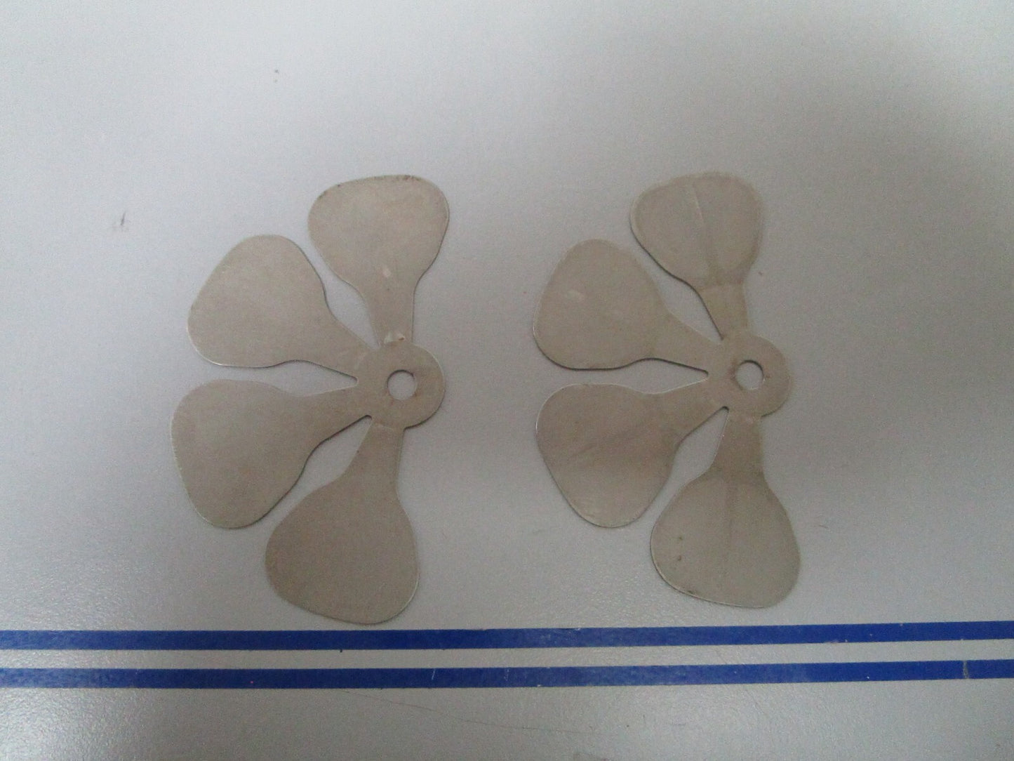 *NEW OEM* (LOT OF 2) 0810 OMC Johnson Evinrude Reed Valve 305653 0305653