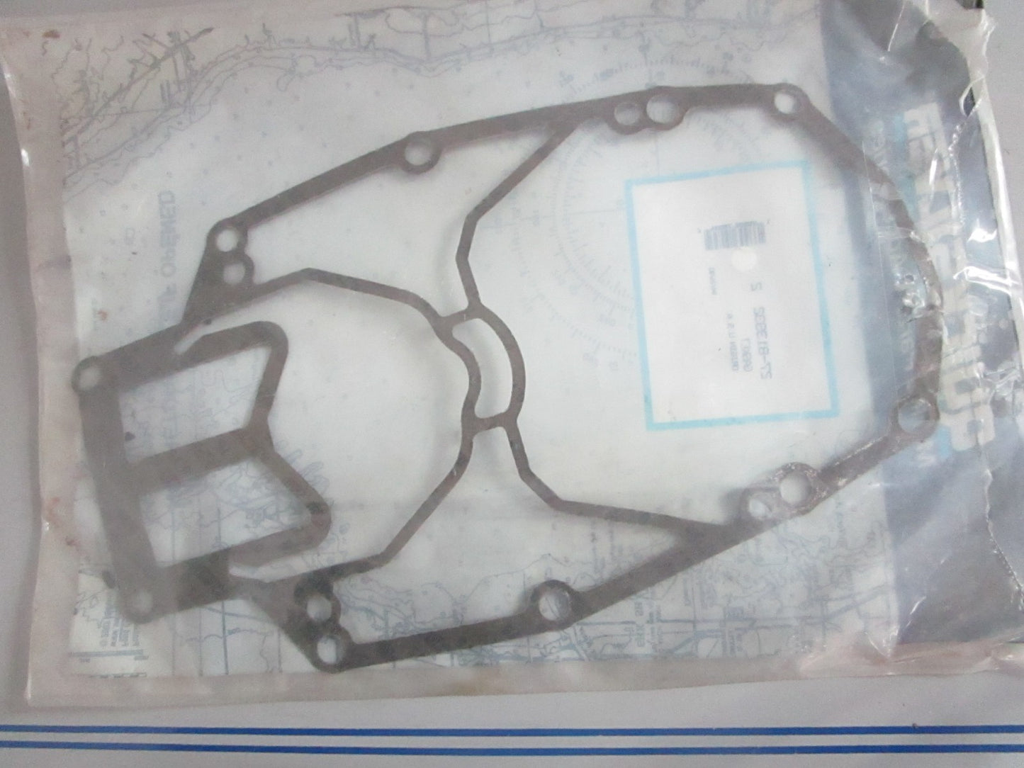 NEW OEM 27-813932 2 Mercury Quicksilver Gasket 0820