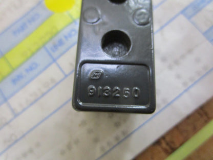 *NEW OEM* 0810 OMC Johnson Evinrude Anchor 913250 0913250