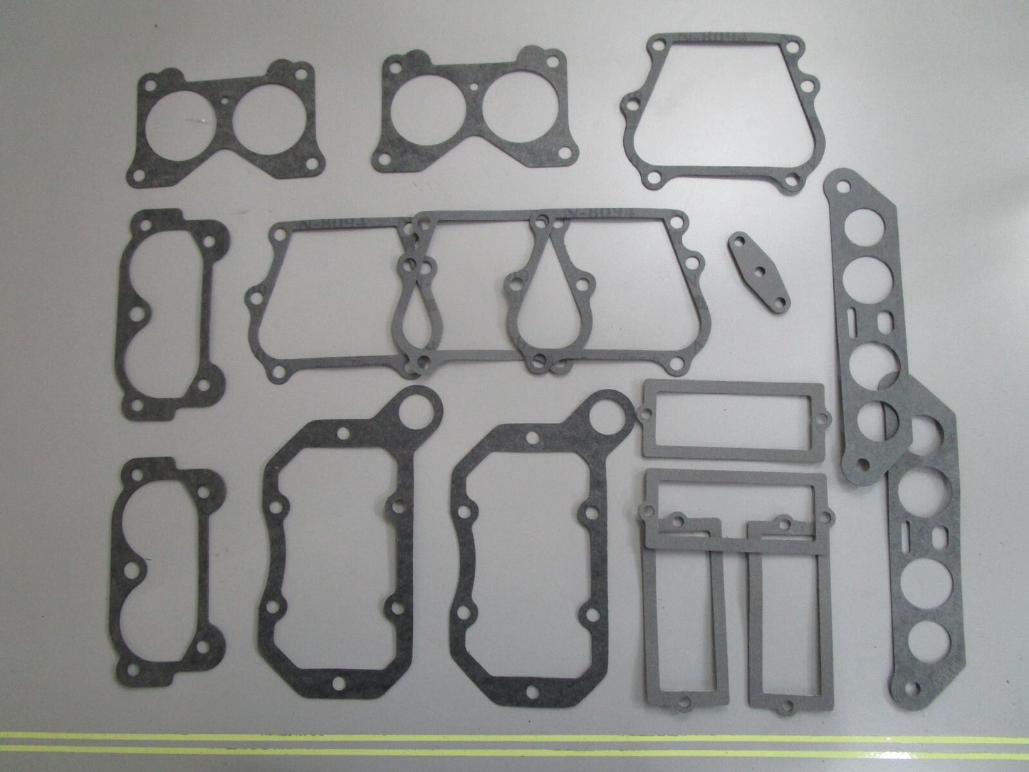 *NEW OEM* 0820 OMC Johnson Evinrude Powerhead Gasket Set 439085 0439085