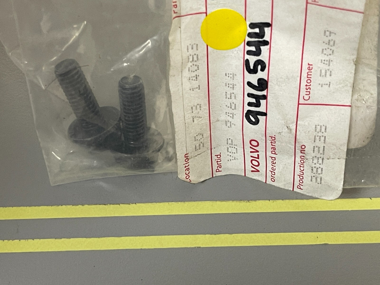 *NEW OEM* (LOT OF 2) 0810 Volvo Penta Flange Screw 946544