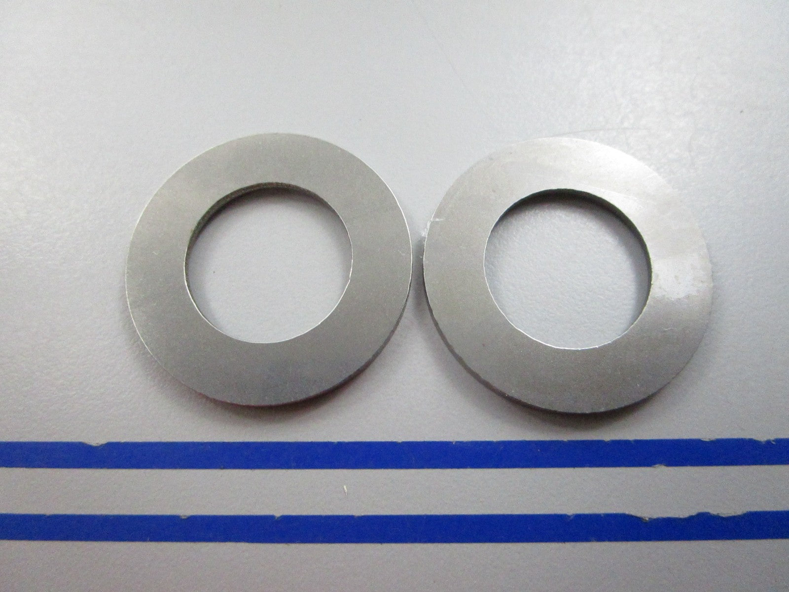 NEW OEM (LOT OF 2) 303996 0303996 OMC Johnson Evinrude Washer 0810