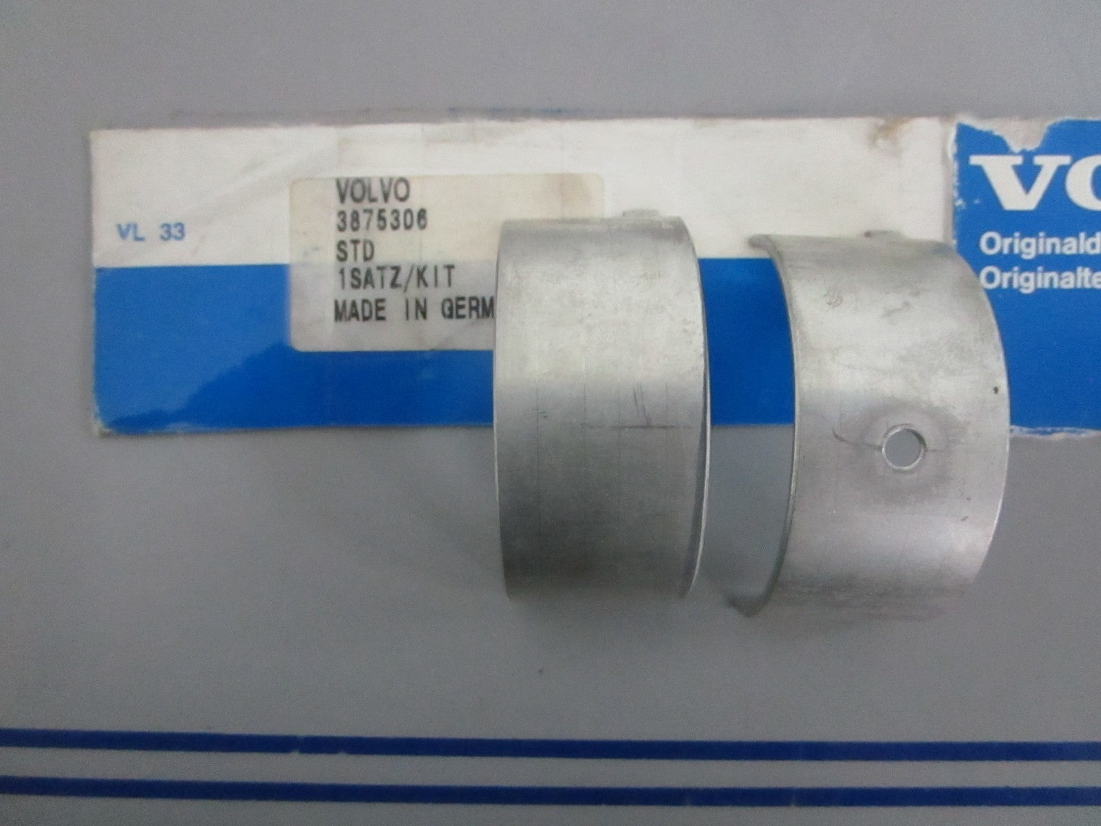 *NEW OEM* 0820 Volvo Penta Main Bearing 3875306