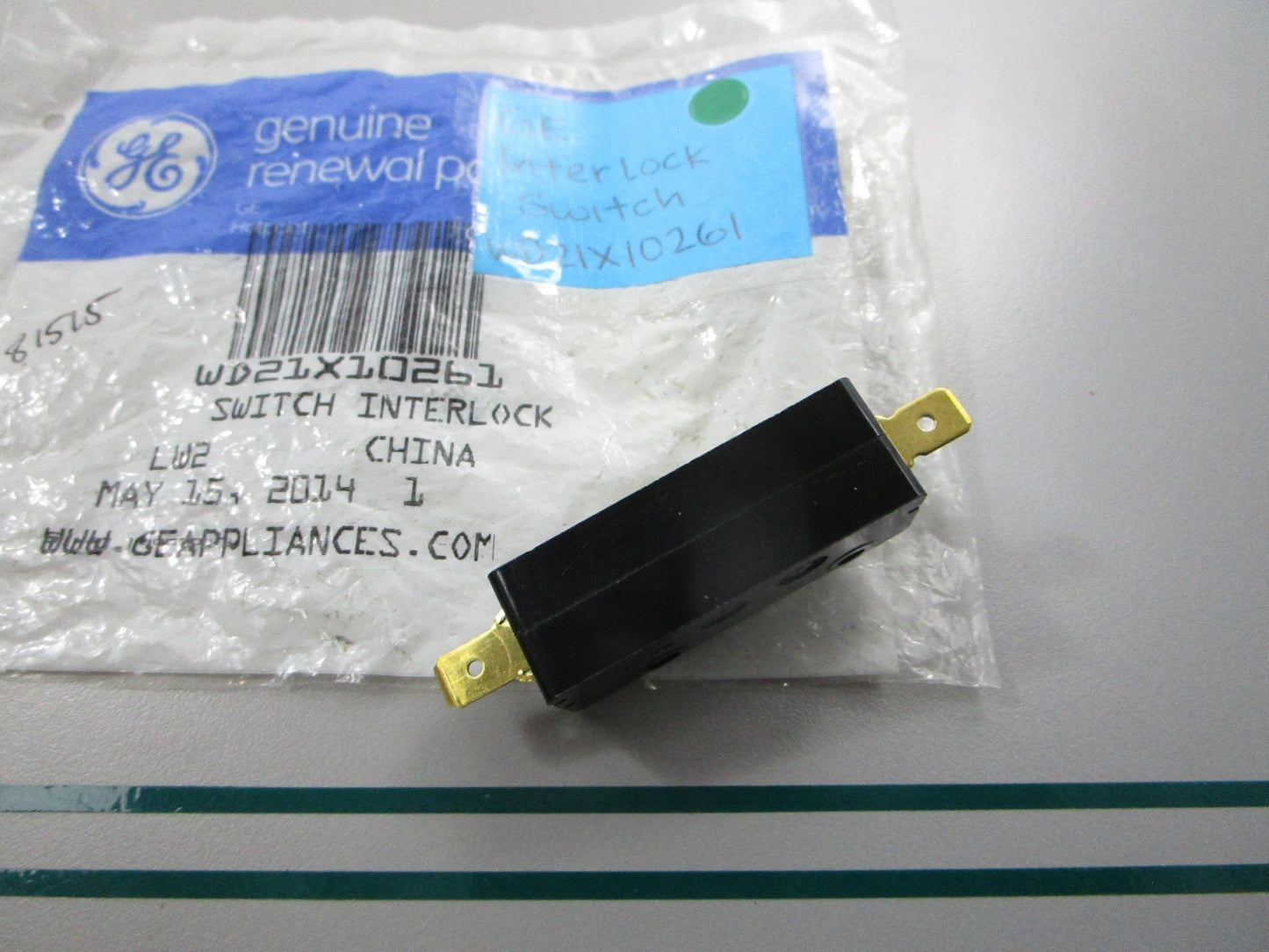 NEW OEM WD21X10261 GE Interlock Switch 0810