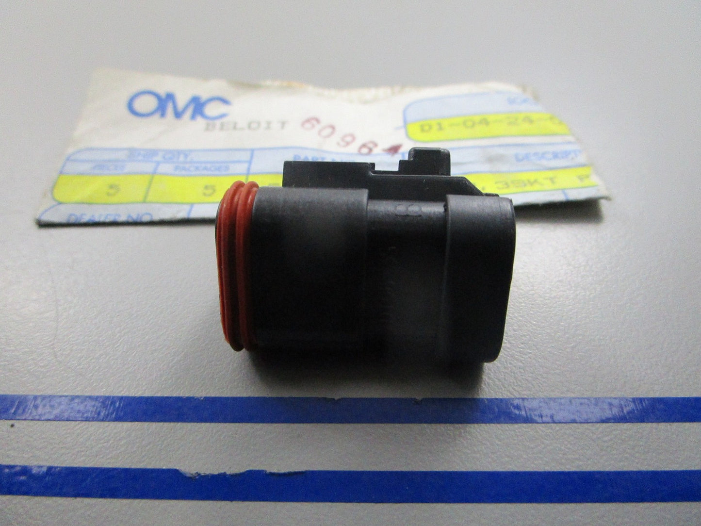 *NEW OEM* 0810 OMC Johnson Evinrude 3-Socket Connector 514685 0514685