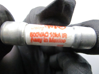 *NEW OEM* 0810 Ferraz Shamwit Time Delay Fuse ATQ25