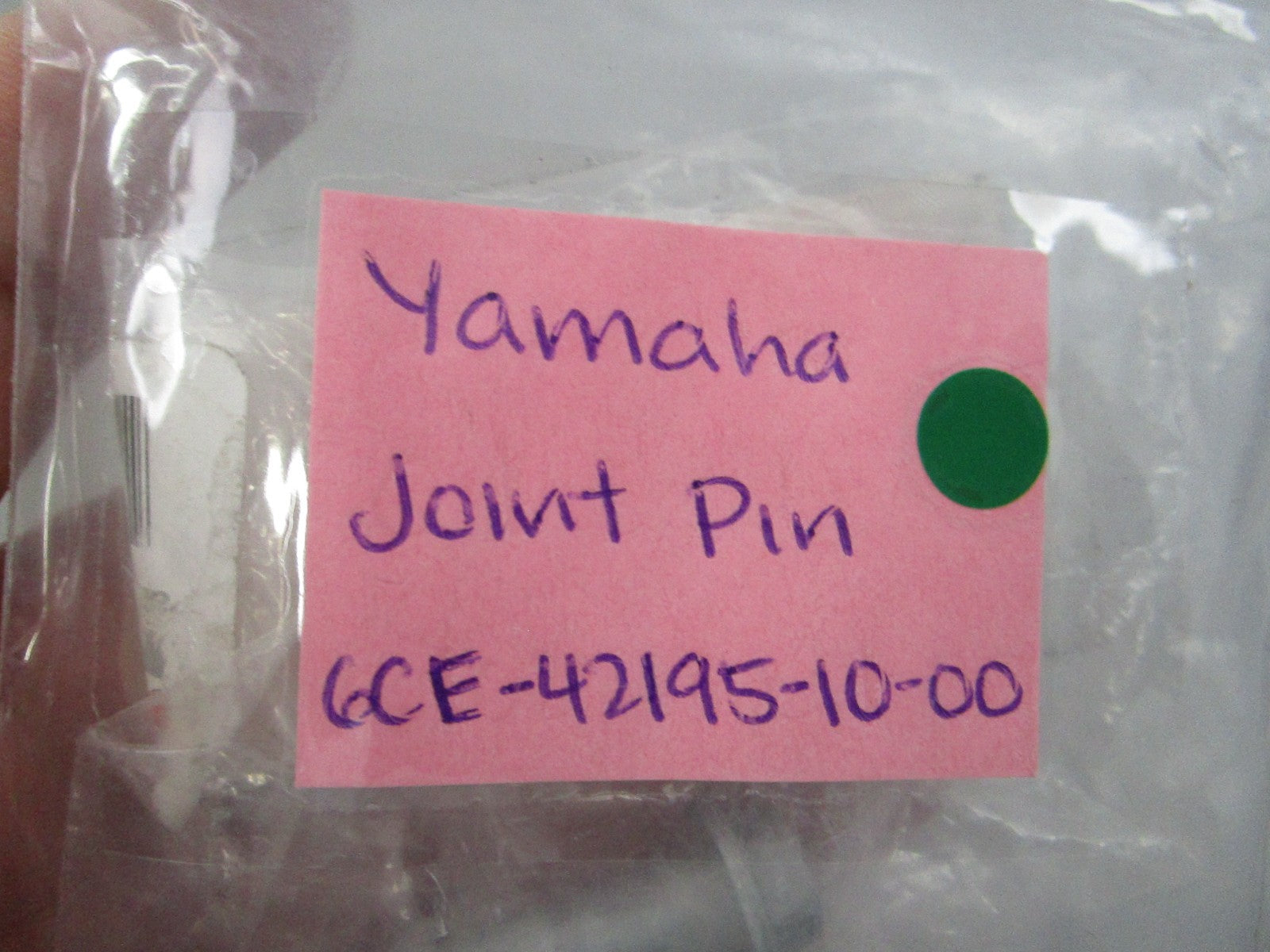NEW OEM 6CE-42195-10-00 Yamaha Joint Pin 0810