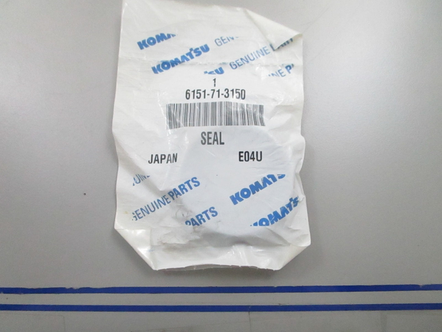 *NEW OEM* 0810 Komatsu Oil Seal 6151-71-3150
