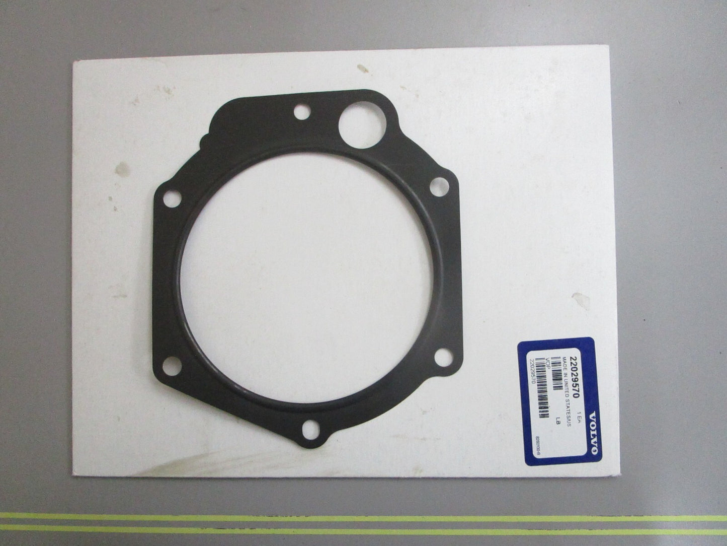 *NEW OEM* 0820 Volvo Penta Gasket 22029570