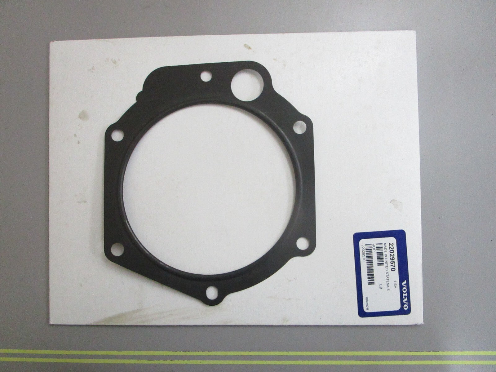*NEW OEM* 0820 Volvo Penta Gasket 22029570