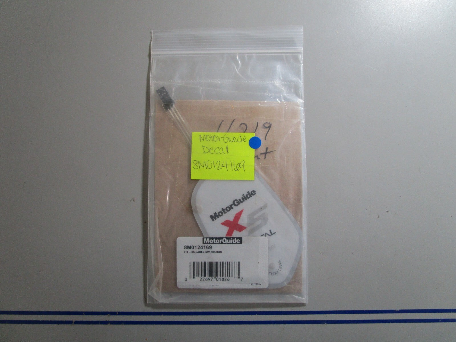 *NEW OEM* 0810 MotorGuide Decal 8M0124169