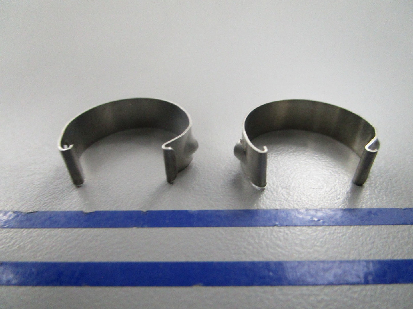 NEW OEM (LOT OF 2) 303596 0303596 OMC Johnson Evinrude Hose Clamp 0810