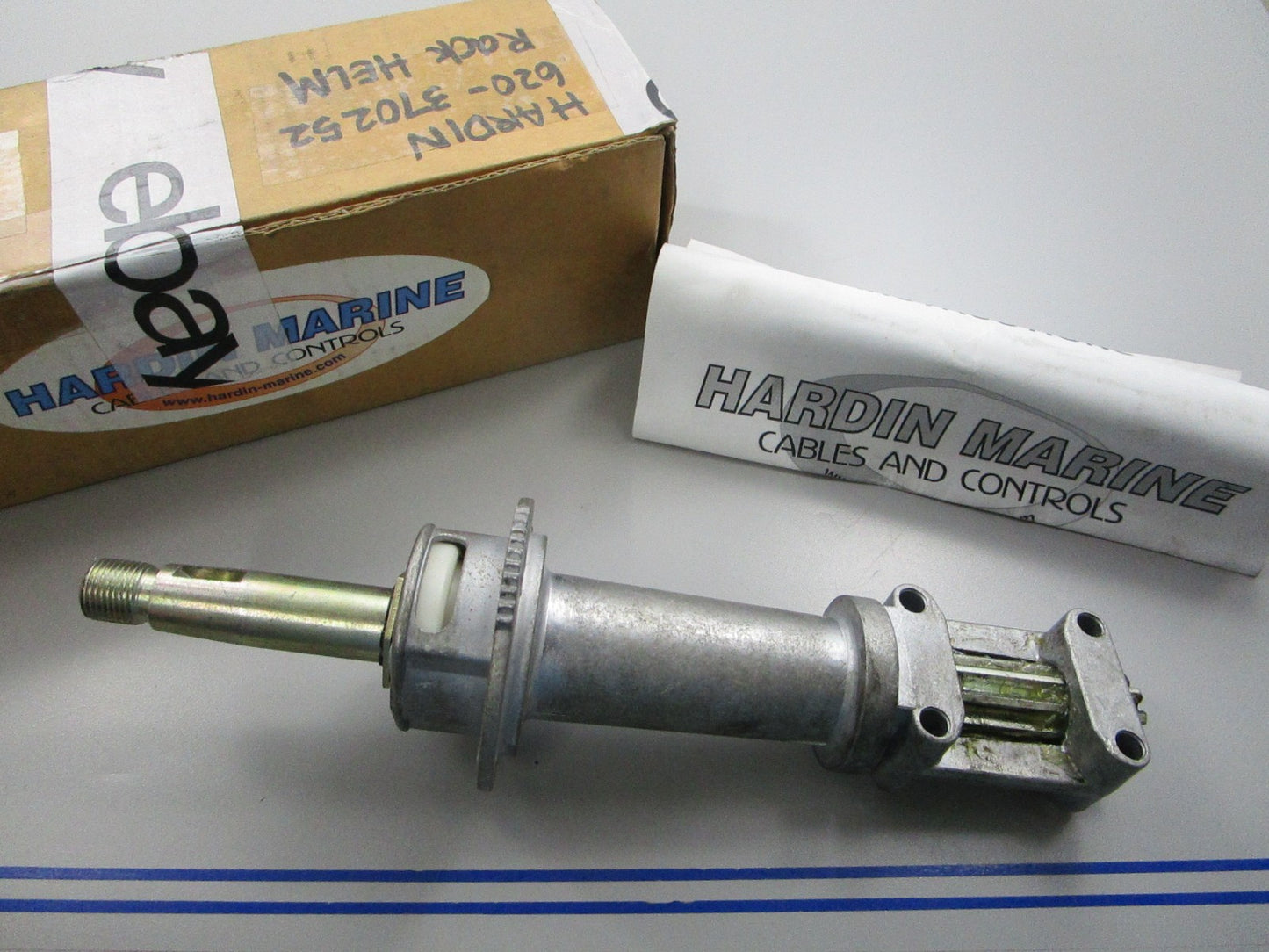 NEW OEM 620-370252 Hardin Marine Rack Helm 0810