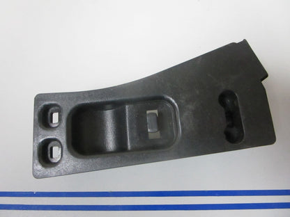 *NEW OEM* 0720 OMC Johnson Evinrude Kill Switch Bracket 584585 0584585