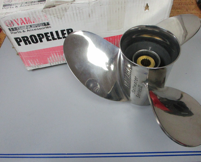 *NEW OEM* 0720 Yamaha Saltwater Series 3 LH SS 15 ¾ x 15 Propeller 6D1-45976-00