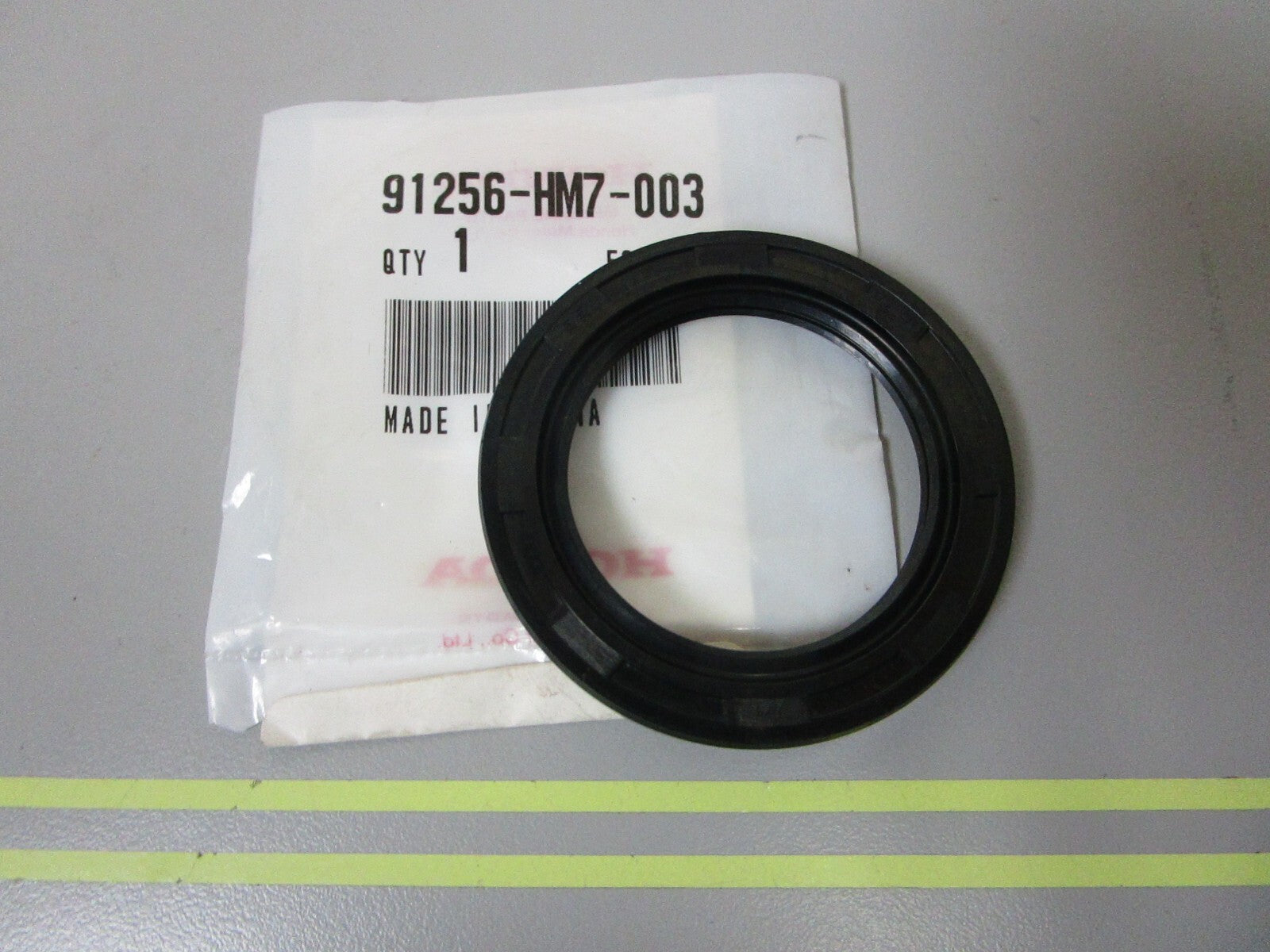*NEW OEM* 0810 Honda Dust Seal 91256-HM7-003