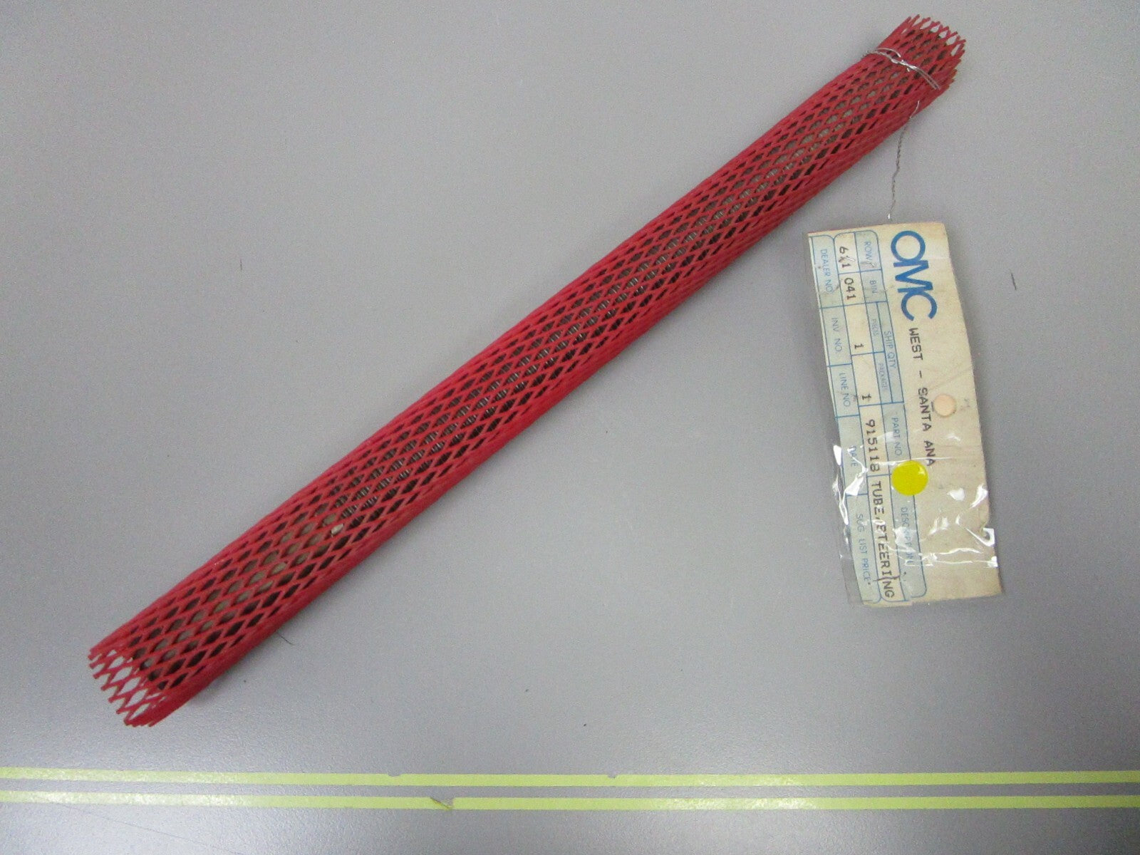 *NEW OEM* 0810 OMC Johnson Evinrude Steering Tube 915118 0915118