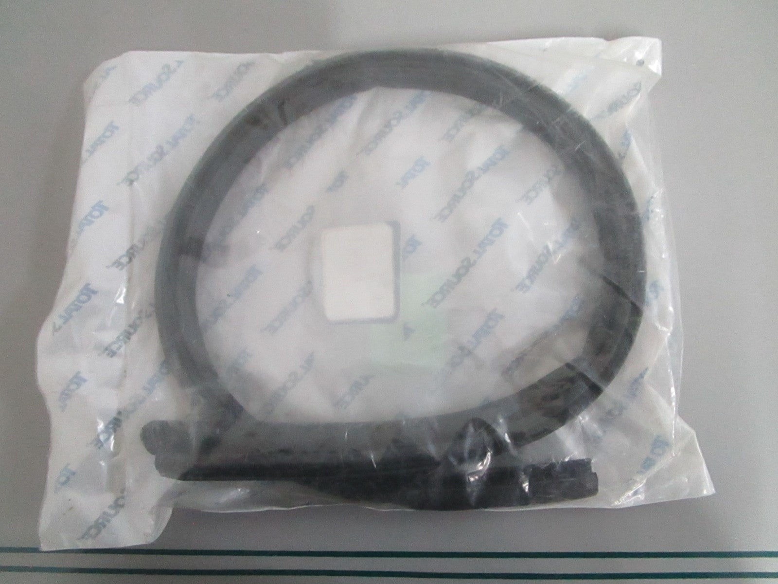 NEW CT91B12-13400 Total Source Weather Strip For: Mitsubishi 0820