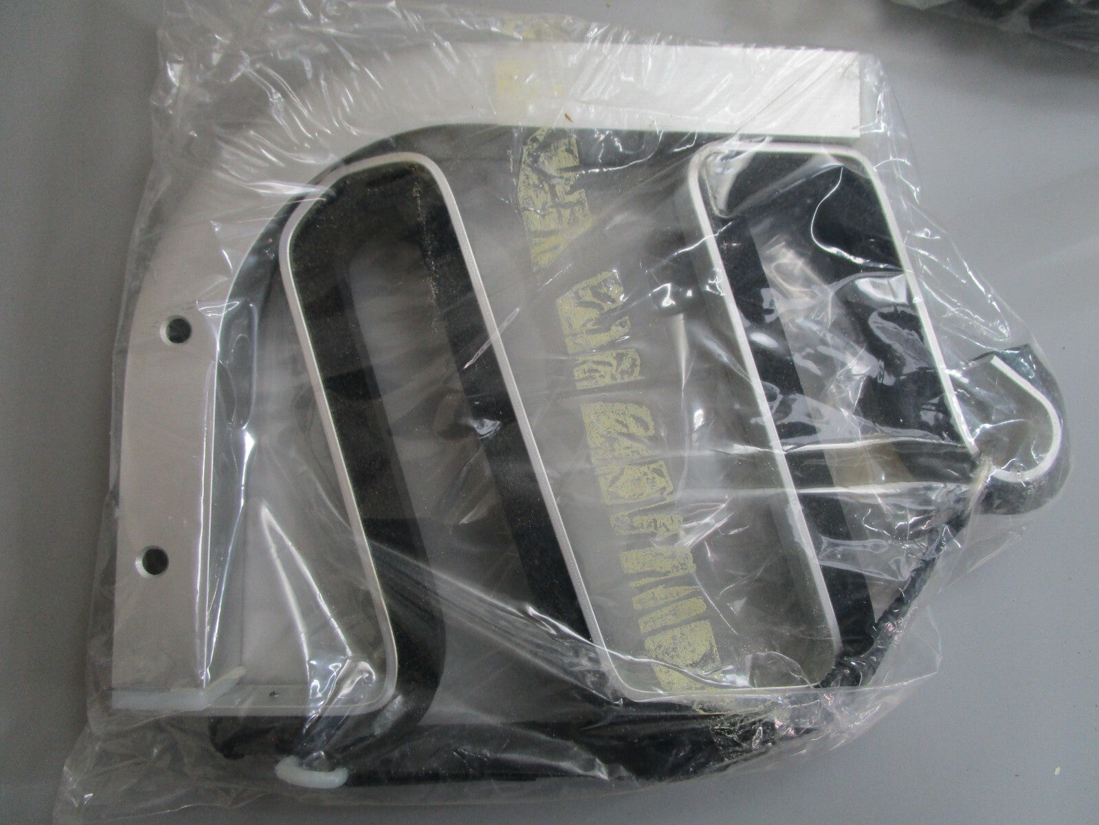 *NEW* 0820 Fulton Ski Stow SSH210
