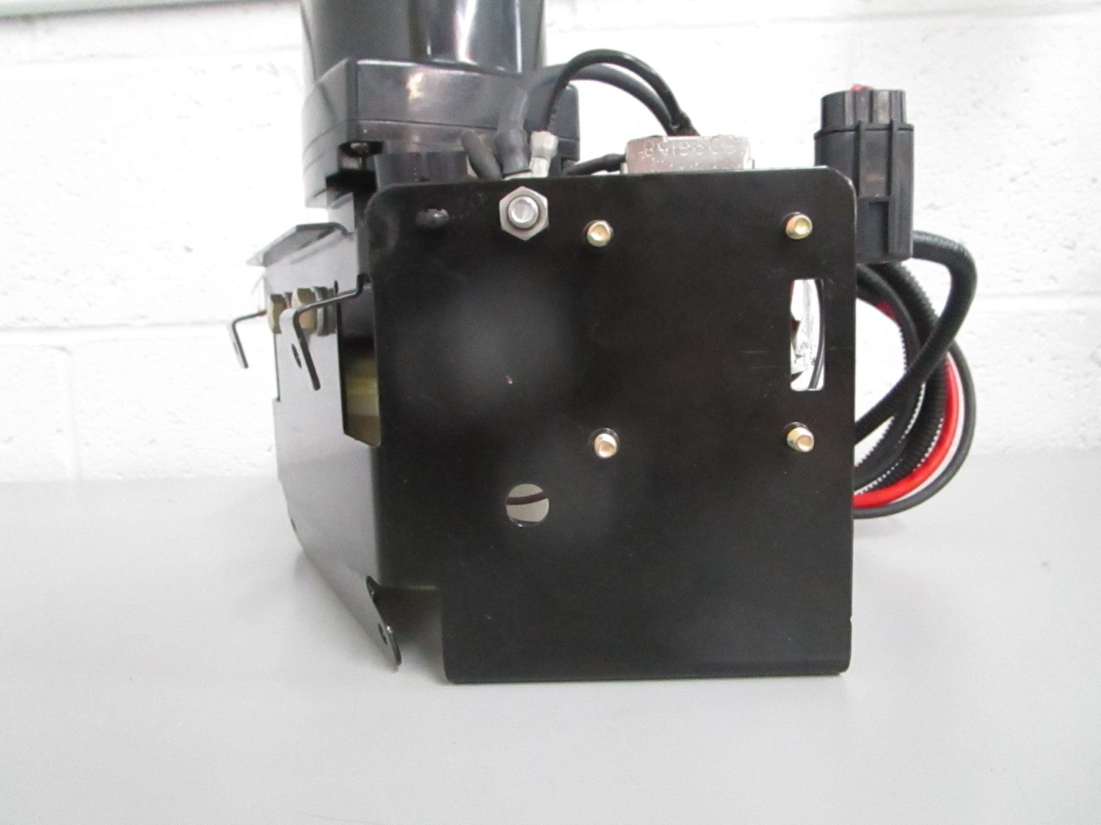 NEW OEM 93247A7 Mercury Quicksilver Trim Pump Assy 0820