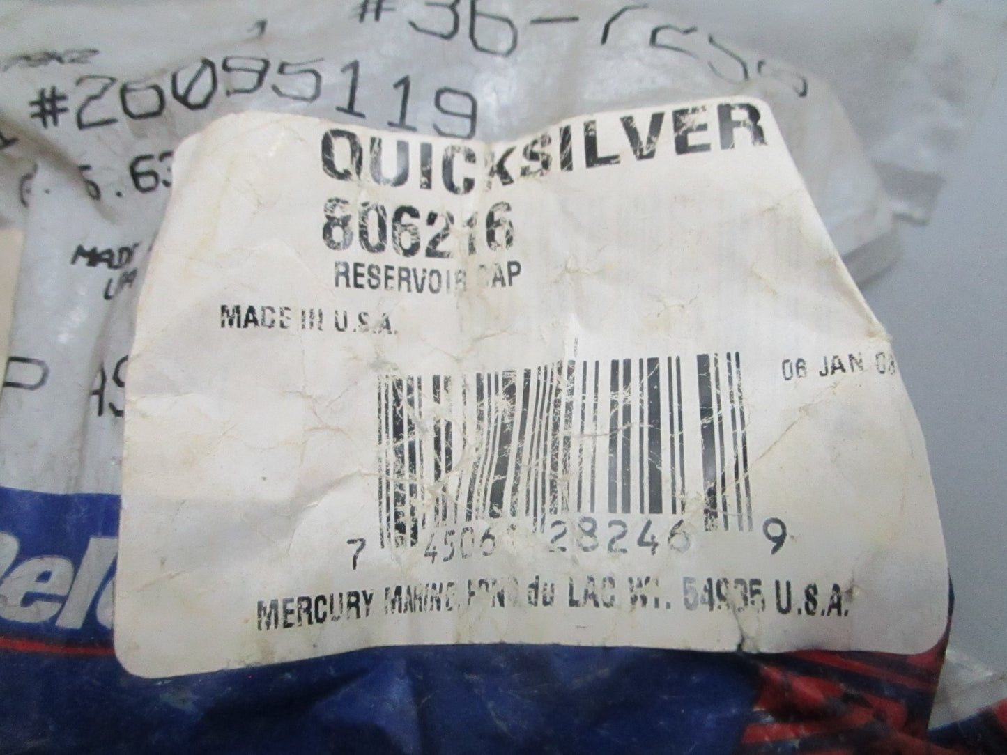 *NEW OEM* 0820 Mercury Quicksilver Oil Reservoir Cap 806216