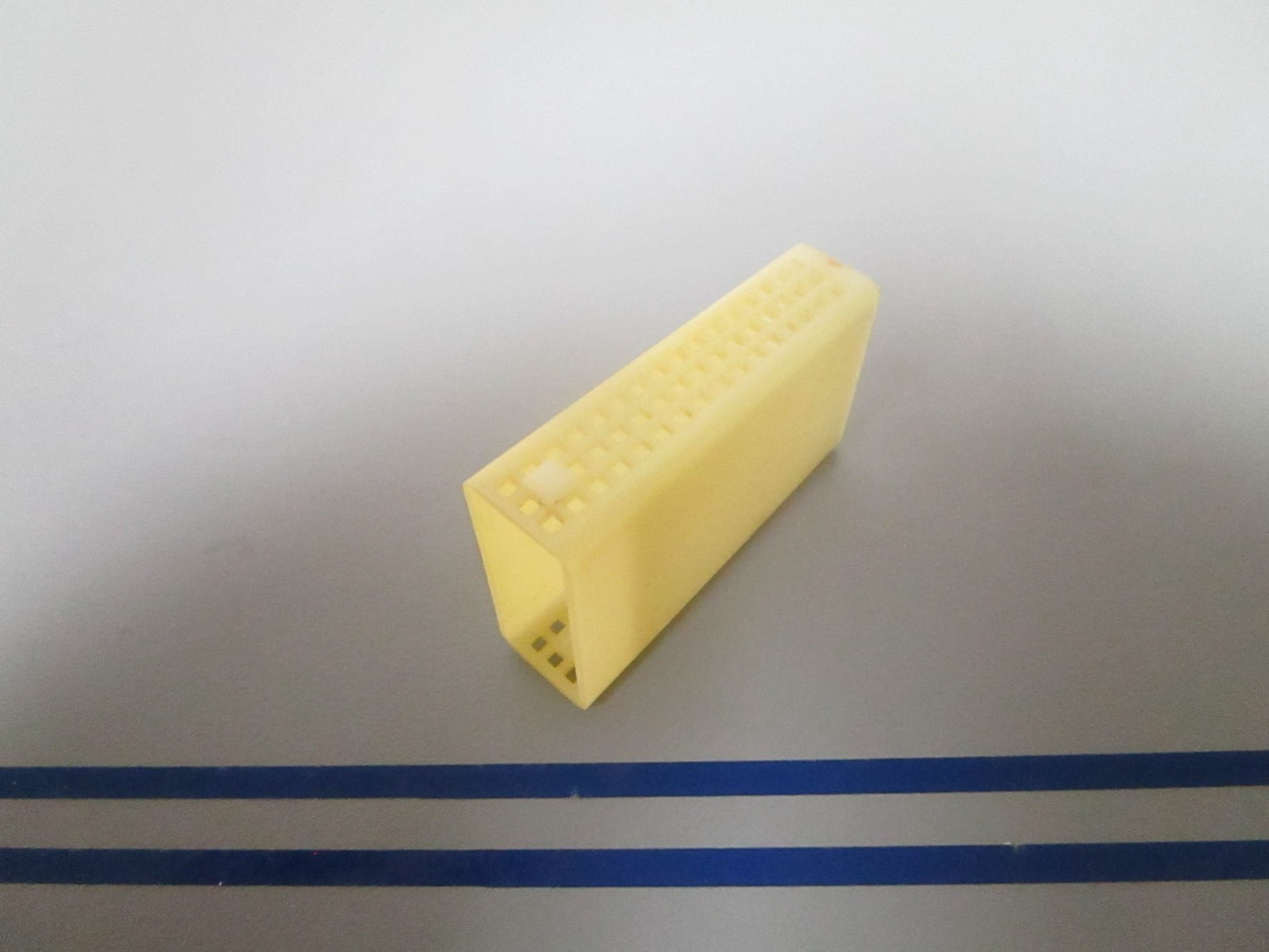 NEW OEM 318991 0318991 OMC Johnson Evinrude Water Intake Screen 0720