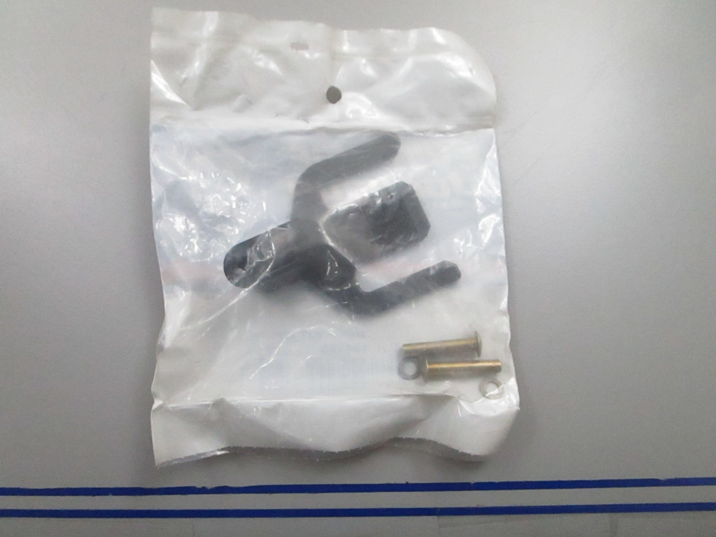 *NEW OEM* 0810 OMC Johnson Evinrude Hook Kit Assembly 434168 0434168