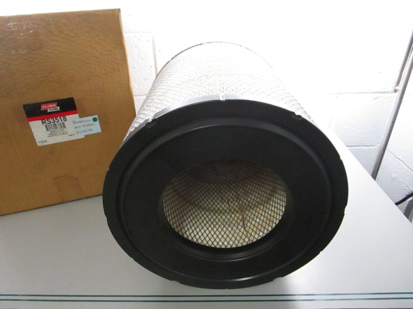 NEW RS3518 Baldwin Air Filter 0820