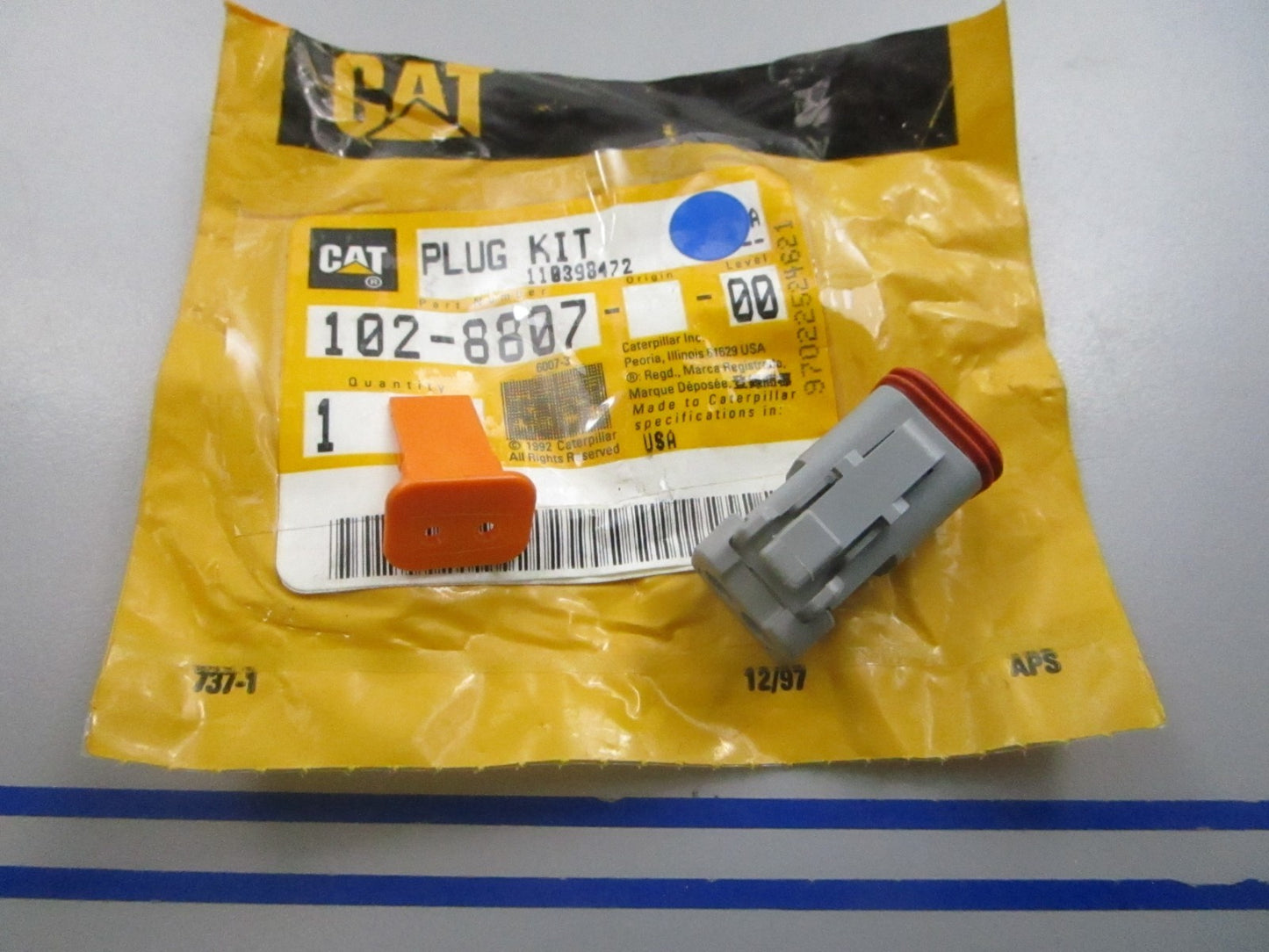 NEW OEM 102-8807 CAT Plug Kit 0810