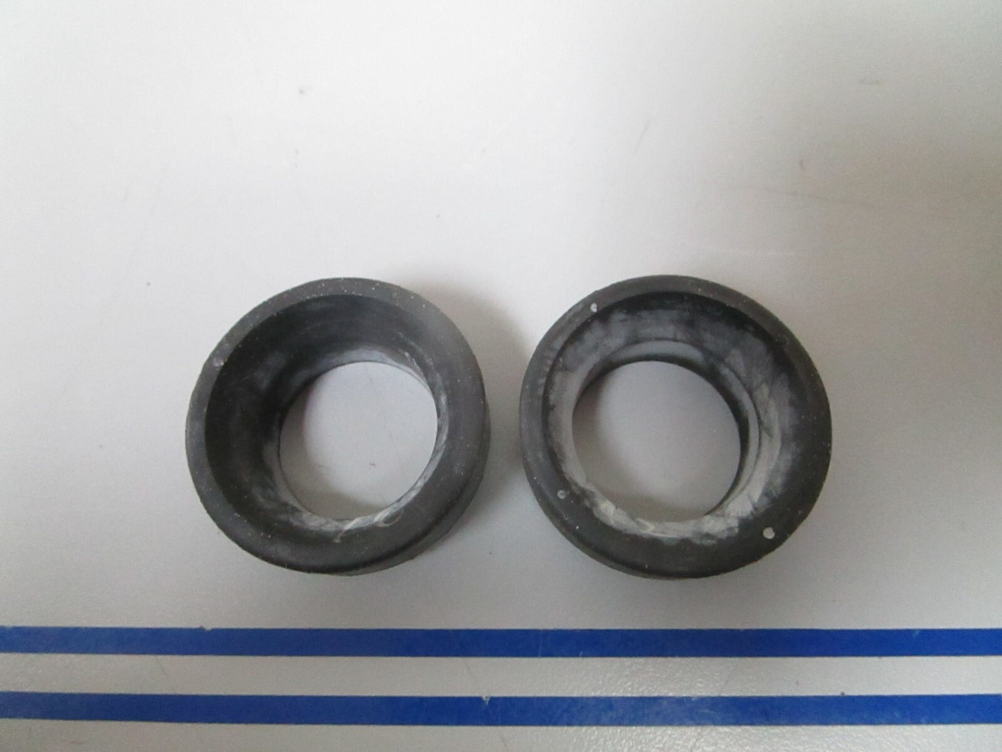 *NEW OEM* (LOT OF 2) 0810 OMC Johnson Evinrude Seal 332407 0332407