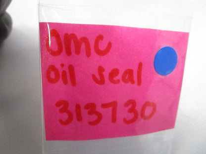 NEW OEM (LOT OF 2) 313730 0313730 OMC Johnson Evinrude Oil Seal 0810