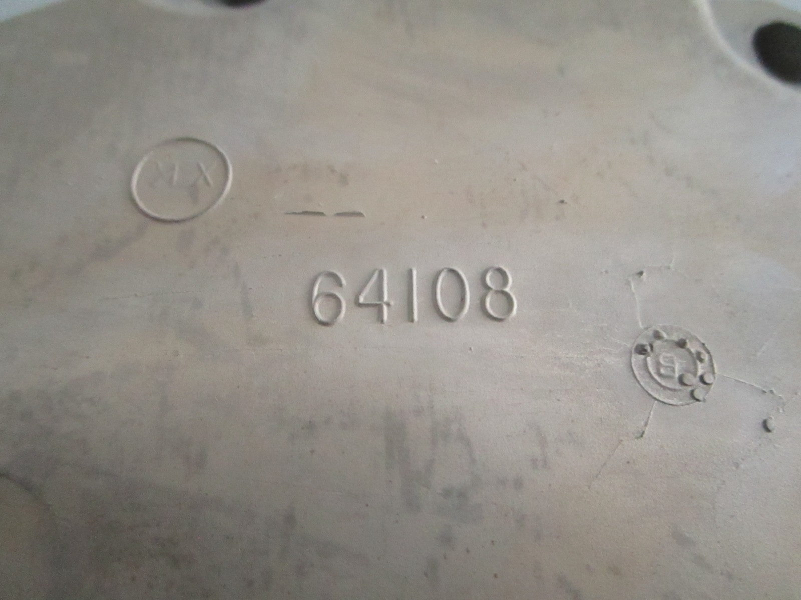 NEW OEM 64108 Mercury Quicksilver Exhaust Plate 0820