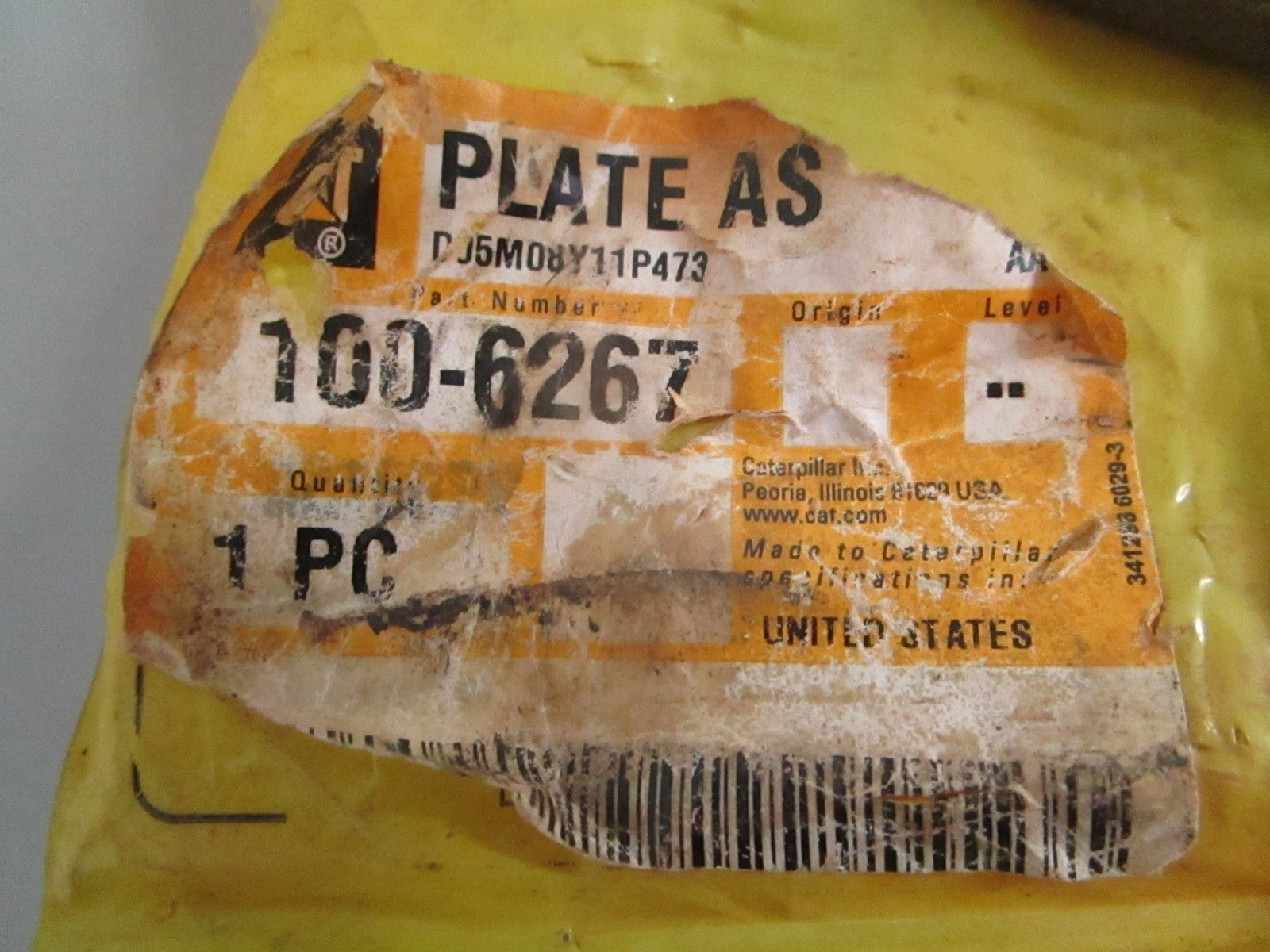 NEW OEM 100-6267 CAT Plate 0820
