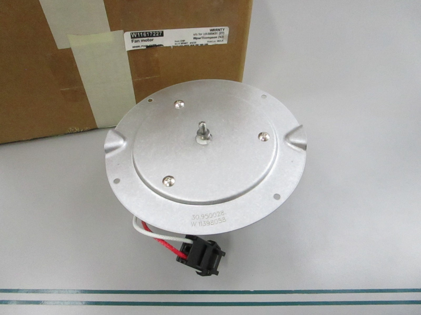 NEW OEM W11617227  Whirlpool Oven Fan Motor 0810