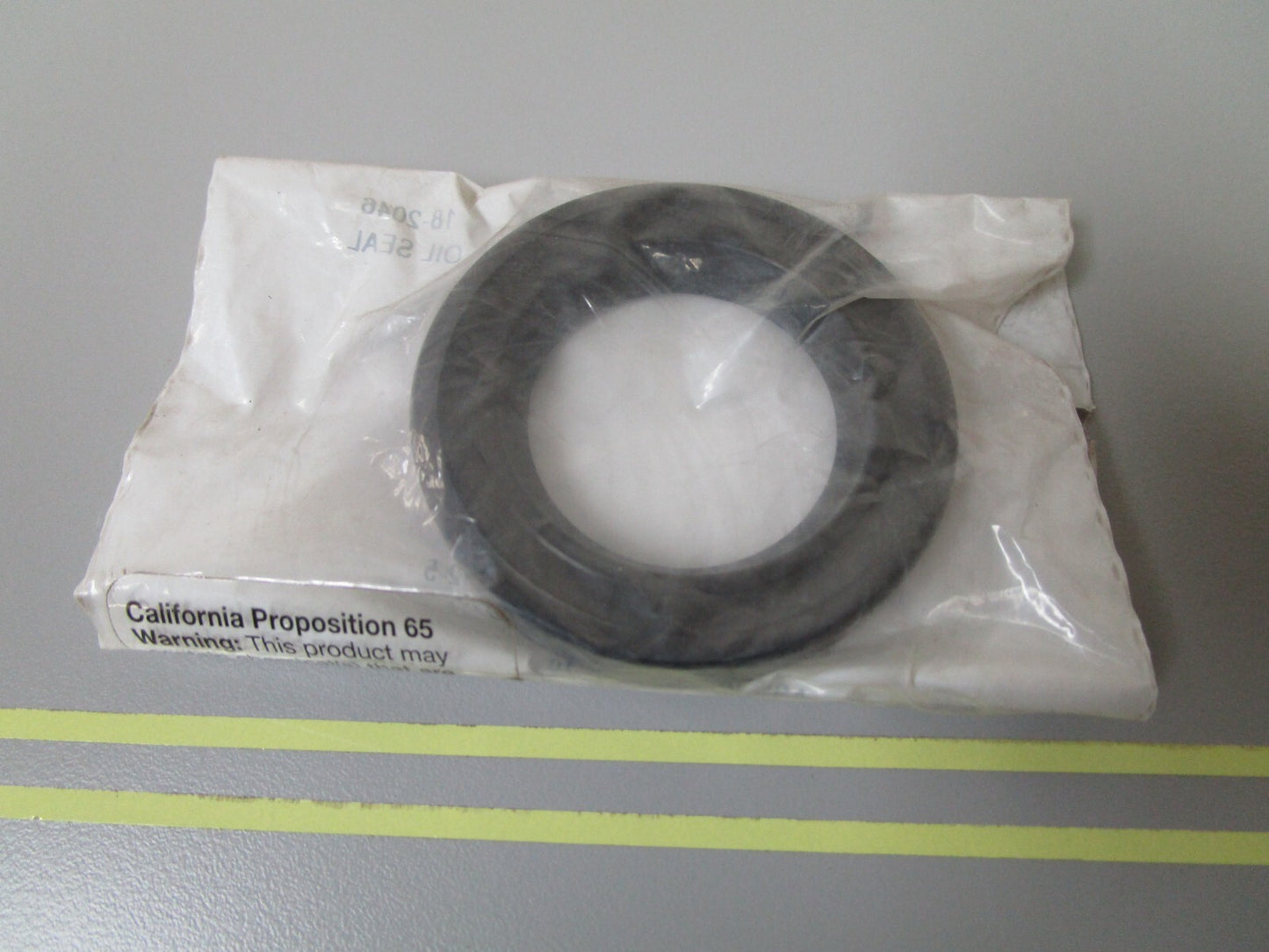 *NEW* 0810 Sierra Oil Seal 18-2046 Replaces: 946242