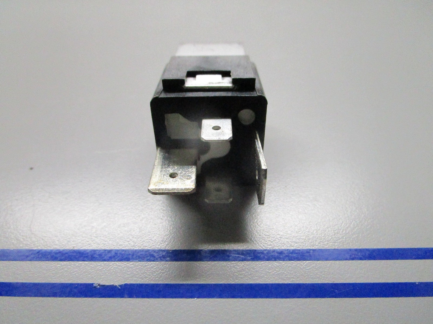 *NEW OEM* 0810 OMC Johnson Evinrude 70AMP Relay 586233 0586233