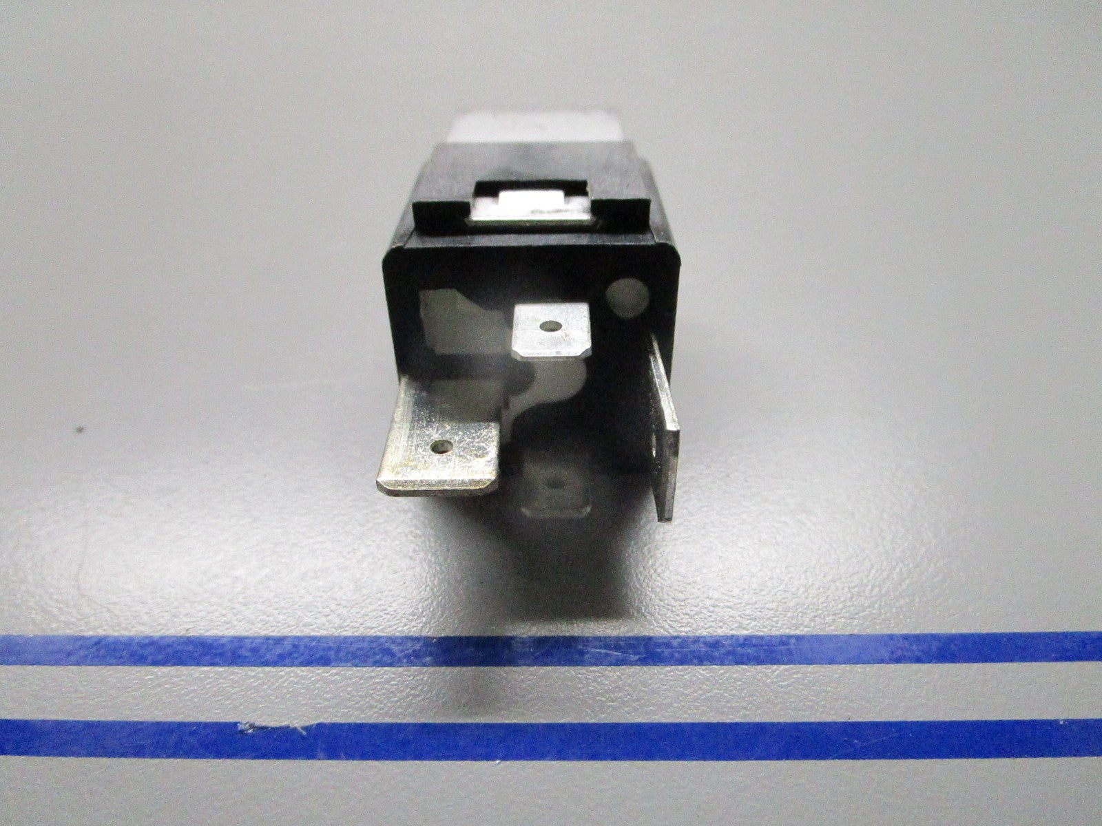 *NEW OEM* 0810 OMC Johnson Evinrude 70AMP Relay 586233 0586233