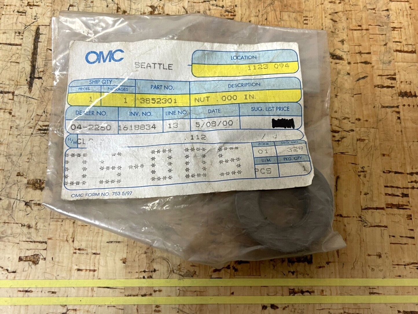 *NEW OEM* 0810 OMC Johnson Evinrude .000" Nut 3852301