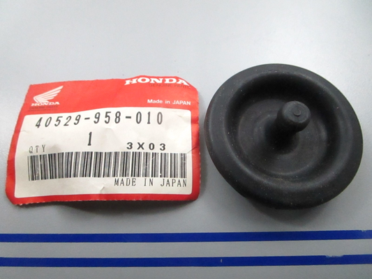 *NEW OEM* 0810 Honda Chain Peep Hole Cap 40529-958-010