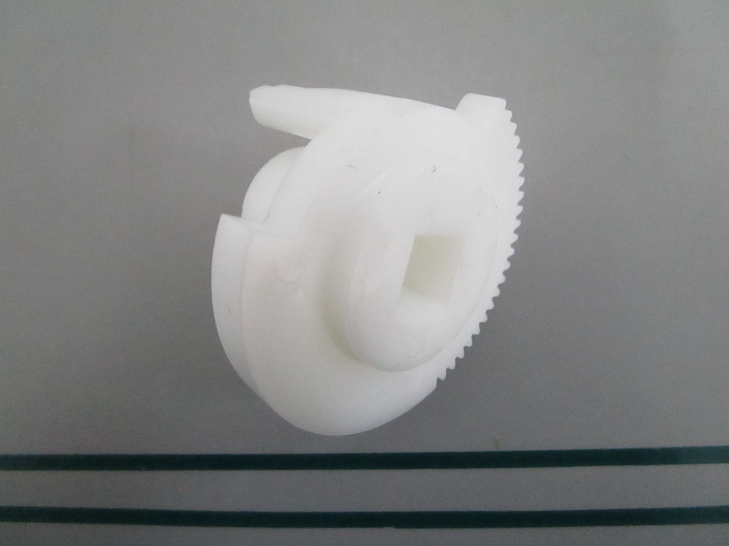 NEW OEM 089509 Crown Stop 0820