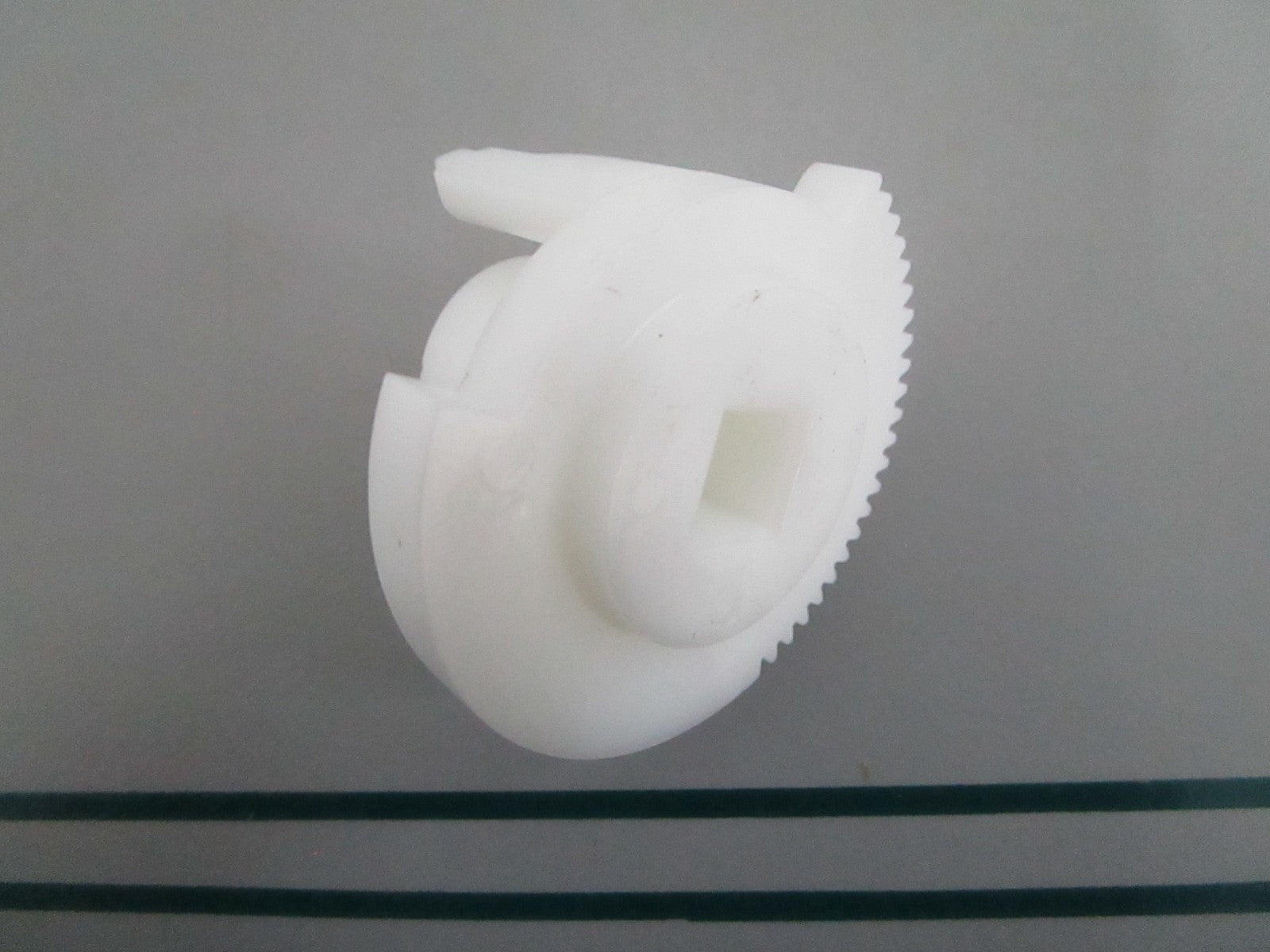 NEW OEM 089509 Crown Stop 0820