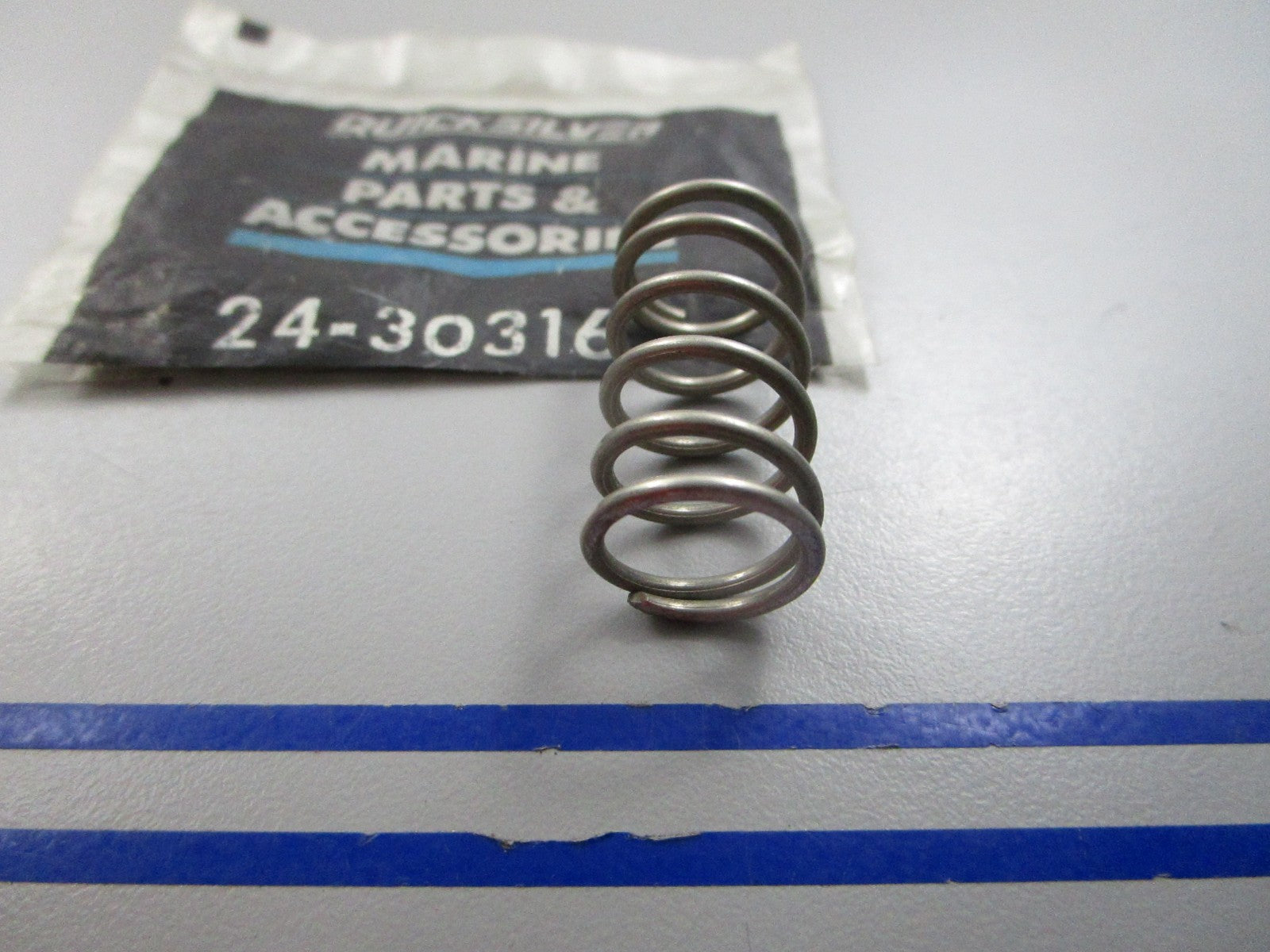 NEW OEM 24-30316 Mercury Quicksilver Spring 0810