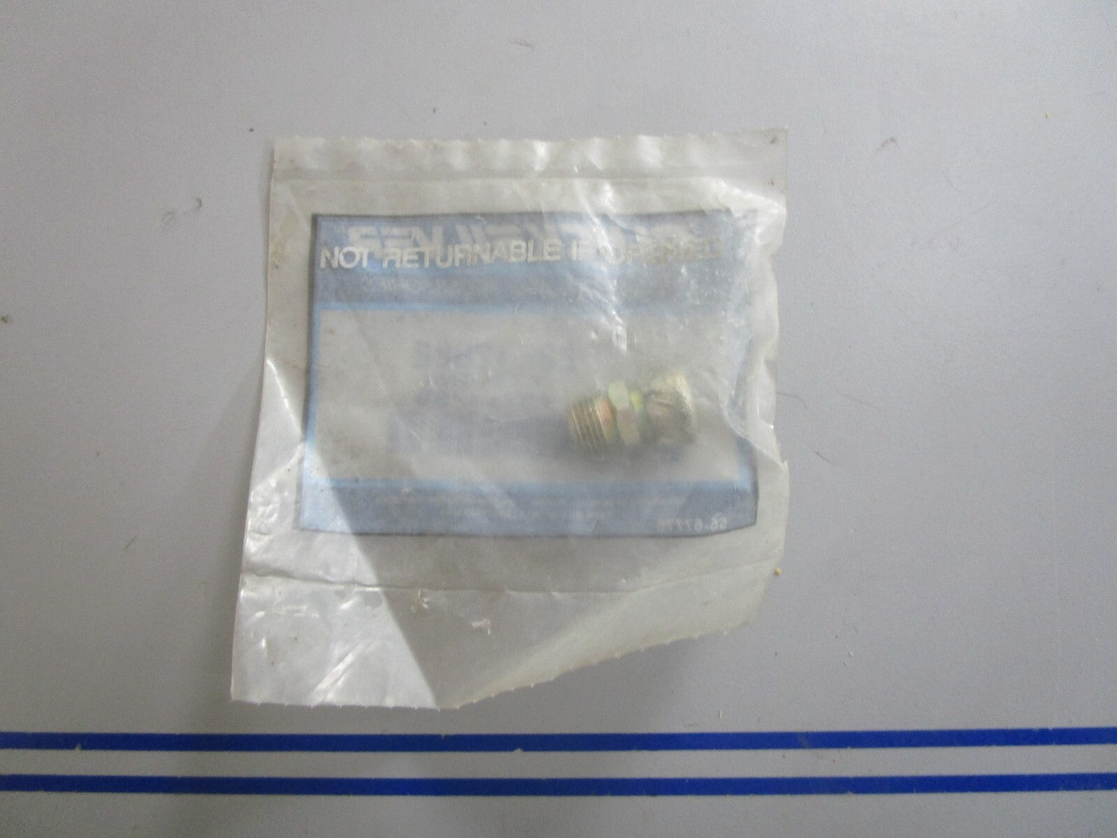 *NEW OEM* 0810 Mercury Quicksilver Fitting 22-47902