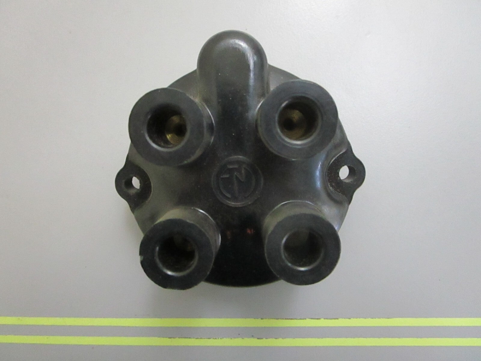 *NEW OEM* 0820 Mercury Quicksilver Distributor Cap 397-901