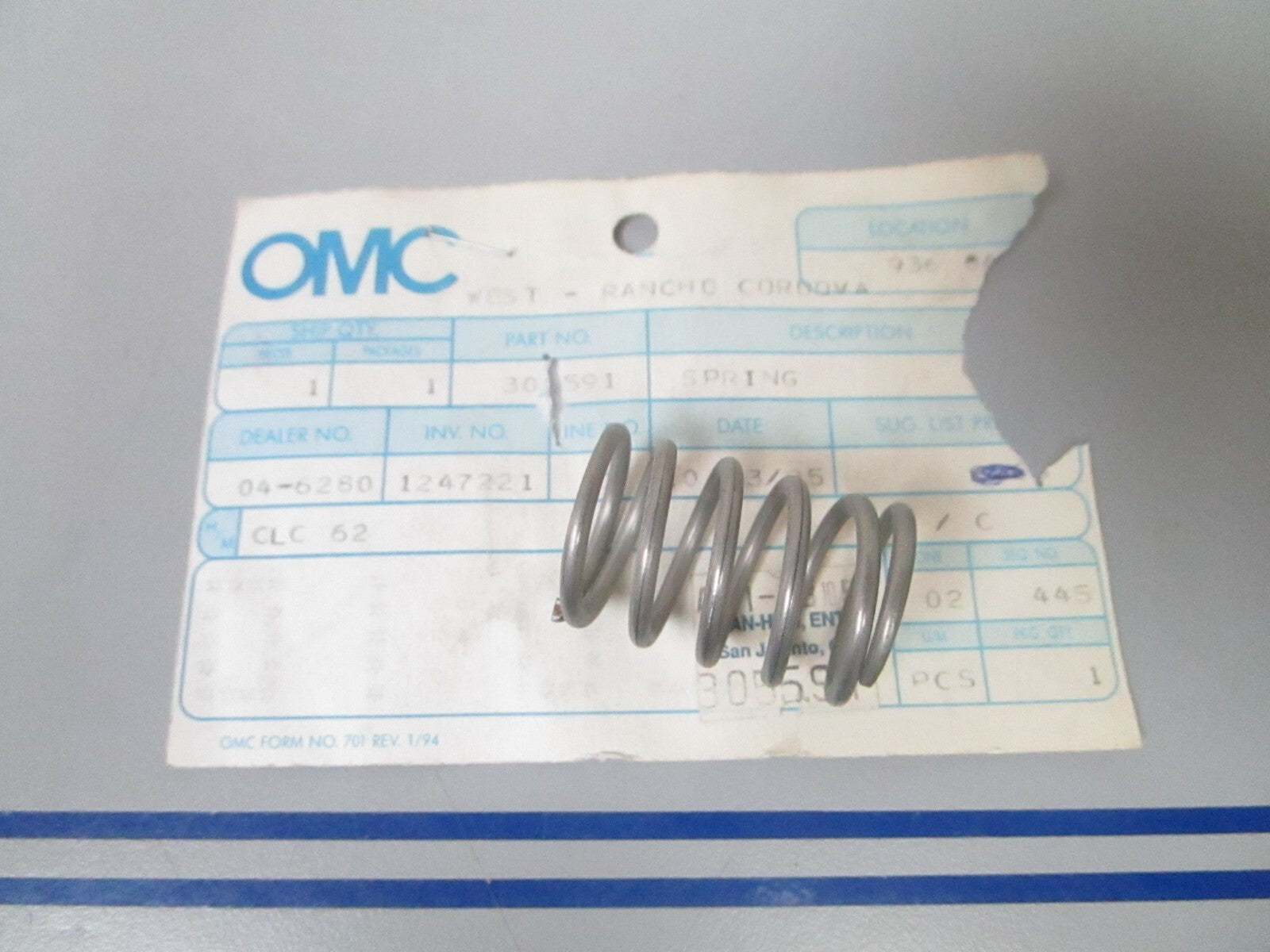 *NEW OEM* 0810 OMC Johnson Evinrude Spring 305591 0305591