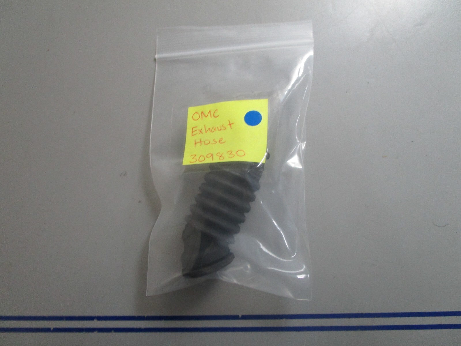 *NEW OEM* 0810 OMC Johnson Evinrude Exhaust Hose 309830 0309830